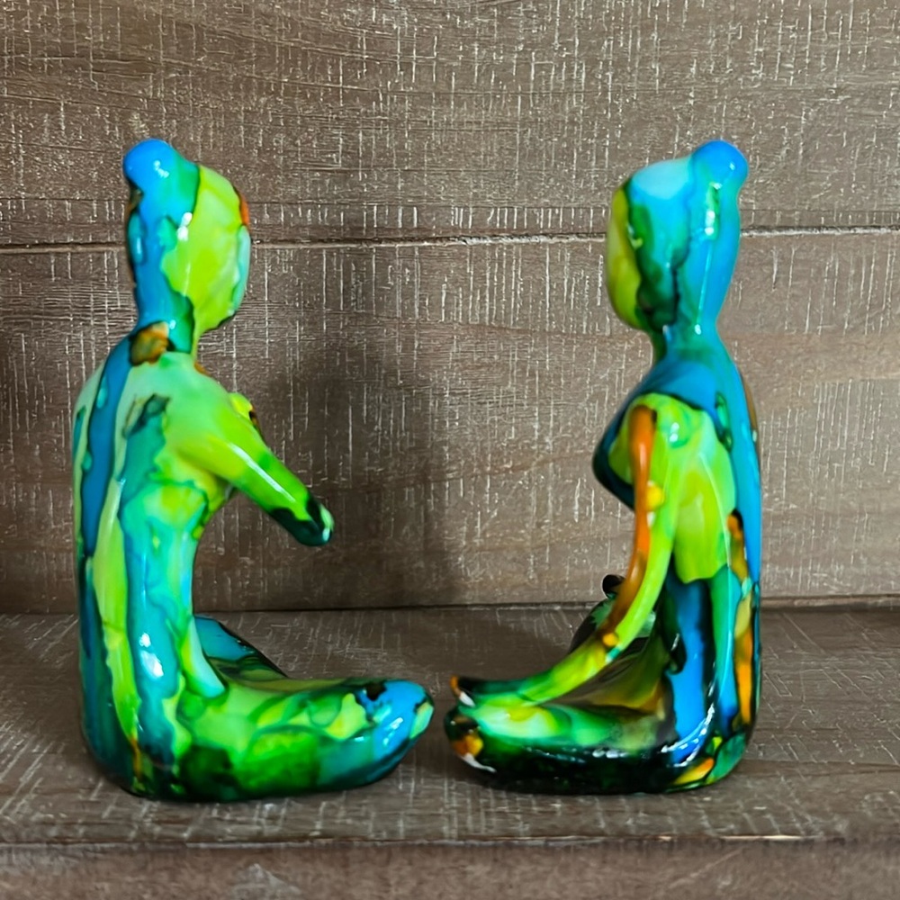 HANDCRAFTED Ceramic Painted Yoga Pose Figurines (Set of 2) - Picture 4 of 14
